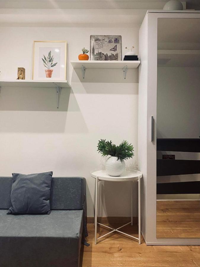 Lazyhome Apartment
